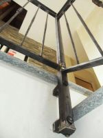 Détail de la rampe de protection escalier avec bouchon décoratif